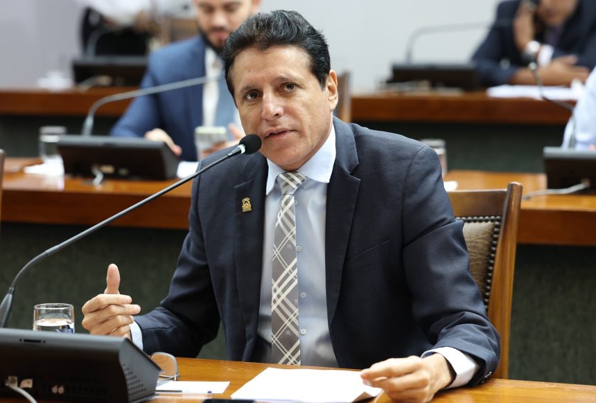 com-relatoria-do-deputado-nilton-franco-pl-do-pccr-dos-agentes-de-transito-e-aprovada