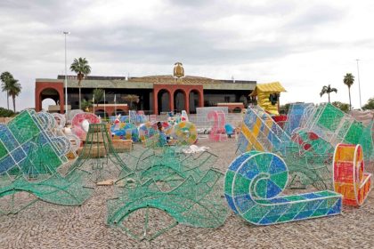 com-vila-do-papai-noel-e-programacao-musical,-governo-prepara-maior-programacao-de-natal-da-praca-dos-girassois