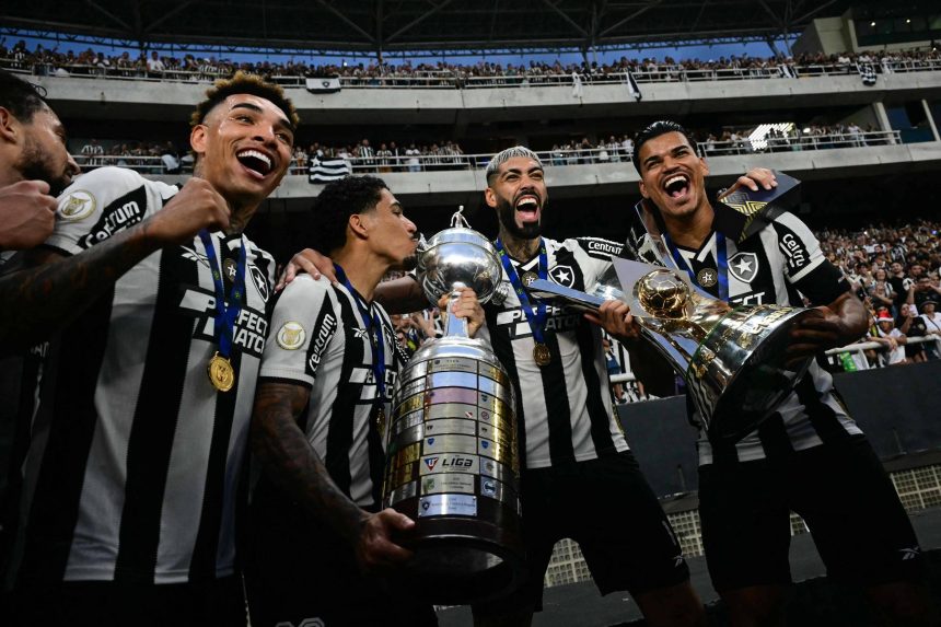 botafogo-comeca-batalha-pela-triplice-coroa-para-igualar-feito-do-santos-de-pele