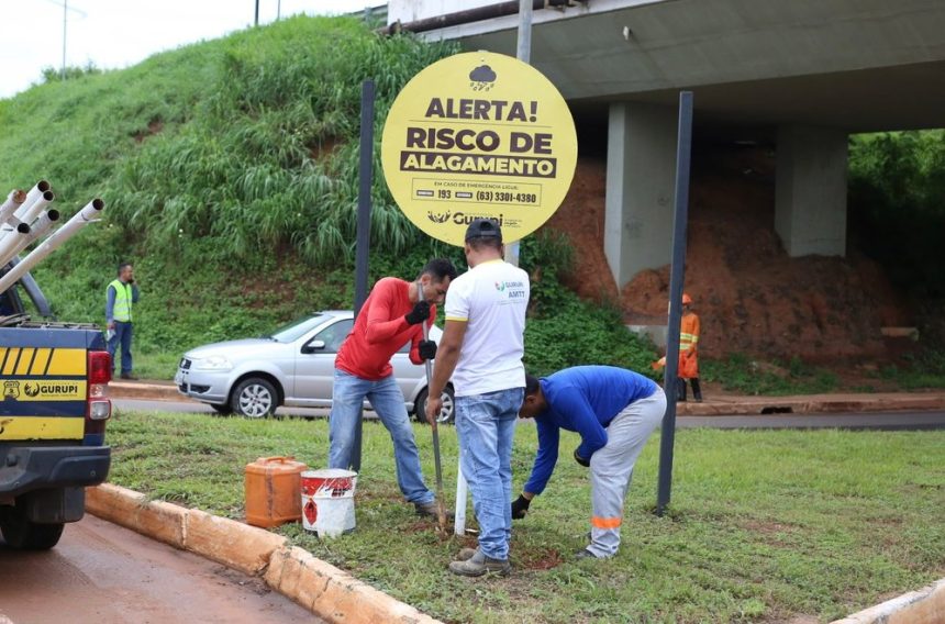 prefeitura-instala-placas-de-alerta-contra-alagamentos-em-pontos-criticos