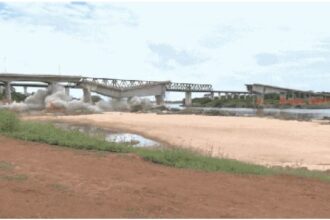 em-15-segundos:-plataformas-que-sobraram-de-ponte-que-desabou-entre-o-tocantins-e-o-maranhao-sao-implodidas 