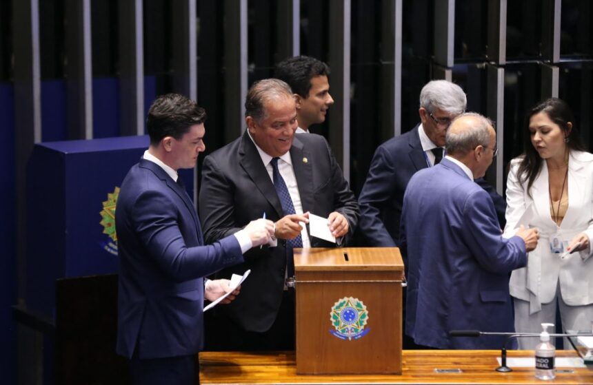 eduardo-gomes-se-torna-o-primeiro-tocantinense-a-assumir-a-1a-vice-presidencia-do-senado,-marcando-um-momento-historico-e-consolidando-seu-prestigio-nacional