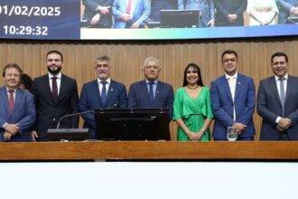 empossada-nova-mesa-diretora-da-assembleia,-presidida-por-amelio-cayres