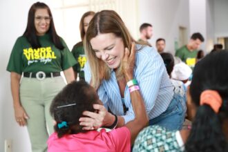 claudia-lelis-leva-mutirao-de-saude-visual-para-rio-da-conceicao-e-reafirma-compromisso-com-a-regiao-sudeste