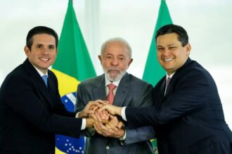 “sou-amigo-dos-dois”,-diz-presidente-lula-sobre-novos-presidentes-do-legislativo