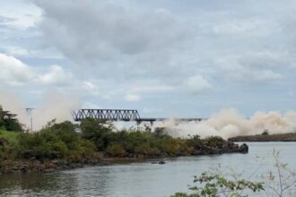 implosao-da-ponte-jk-precisou-de-250-kg-de-explosivos;-confira-detalhes