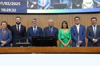 empossada-nova-mesa-diretora-da-assembleia,-presidida-por-amelio-cayres