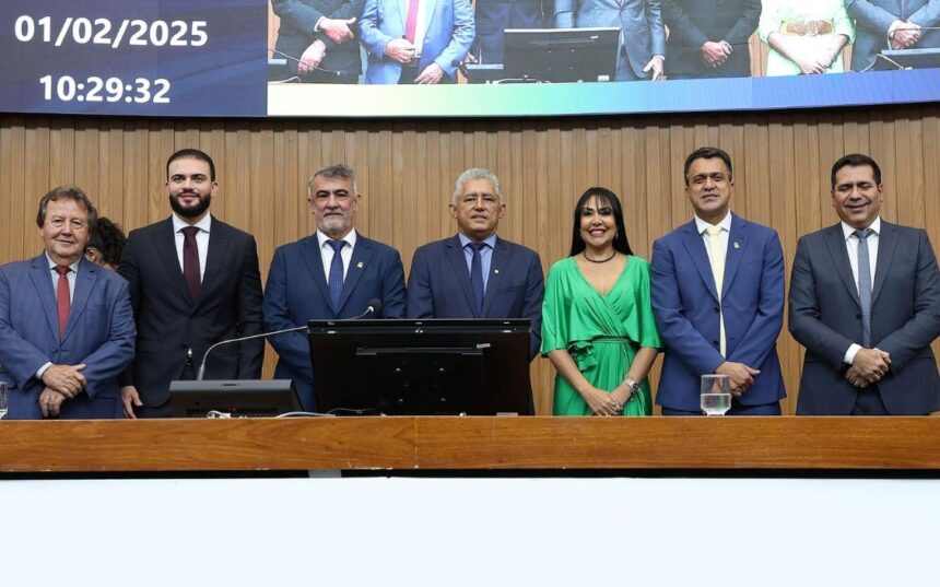 empossada-nova-mesa-diretora-da-assembleia,-presidida-por-amelio-cayres