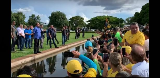 a-defesa-de-bolsonaro-deveria-se-ater-a-lei,-mas-insufla-arruaca-ideologica