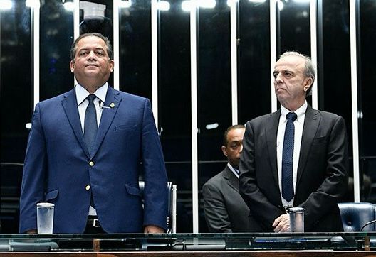 eduardo-gomes-consegue-liberacao-de-mais-r$-26-milhoes-para-obra;-henrique-prata:-“o-hospital-de-amor-morre-de-amor-pelo-senador”