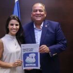 eduardo-gomes-recebe-secretaria-gabriela-siqueira-e-garante-recursos-para-causa-animal-em-palmas