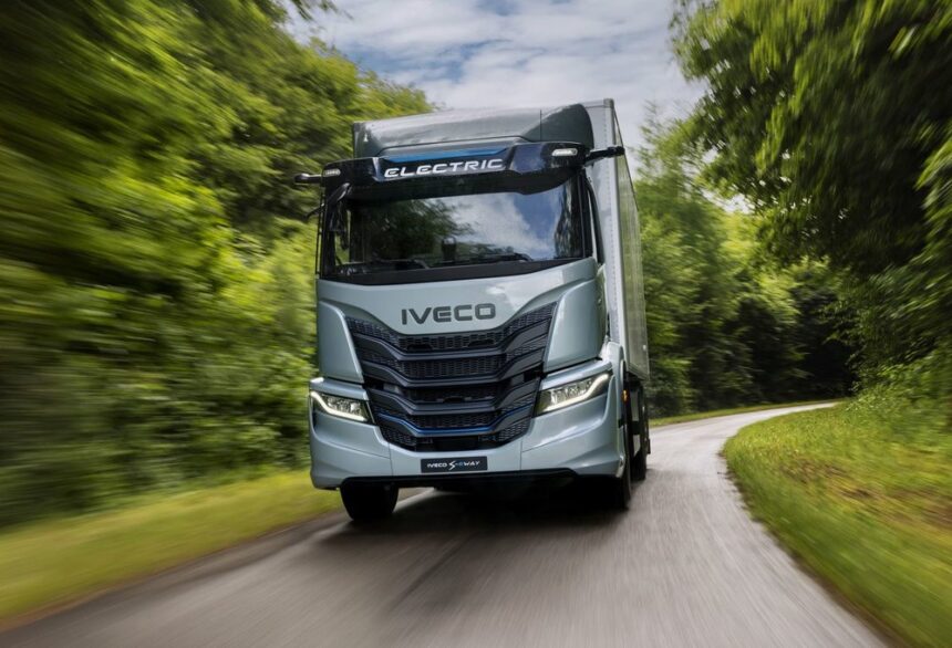 iveco-celebra-cinco-decadas-de-inovacao-e-excelencia-no-transporte