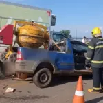 motoristas-ficam-feridos-apos-acidente-entre-caminhao-bau-e-picape-na-ponte-que-liga-palmas-a-luzimangues