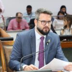 deputado-mantoan-assume-relatoria-e-vota-pela-aprovacao-do-pccr-da-saude