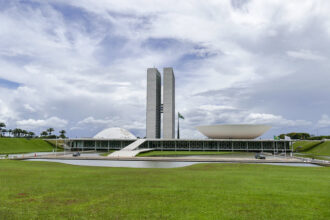 em-brasilia,-vereador-gideon-soares-participa-de-evento-com-a-bancada-federal-para-tratarem-de-melhorias-para-araguaina