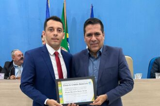 marcus-marcelo-recebe-titulo-de-cidadao-honorario-de-santa-fe-do-araguaia