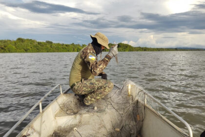 operacao-retira-5,5-mil-metros-de-redes-ilegais-e-coibe-pesca-predatoria-no-lago