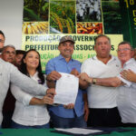 governador-wanderlei-participa-da-assinatura-de-ordens-de-servico-para-construcao-de-pontes-em-miracema