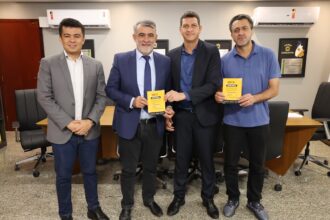amelio-cayres-e-convidado-para-colaborar-com-campanha-maio-amarelo-do-detran