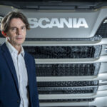 scania-lanca-novo-caminhao-a-gas-rh-460-6×4-na-agrishow-2025