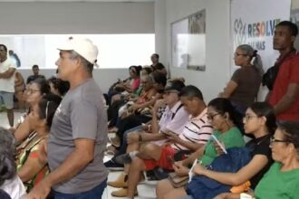 usuarios-enfrentam-filas-e-lentidao-para-emitir-novos-cartoes-do-transporte-coletivo de-palmas