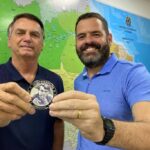 ex-assessor-de-eduardo-bolsonaro-e-contratado-por-vereador-pm-de-sp
