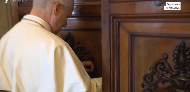capela-e-biblioteca:-como-e-o-apartamento-papal,-reaberto-por-leao-14
