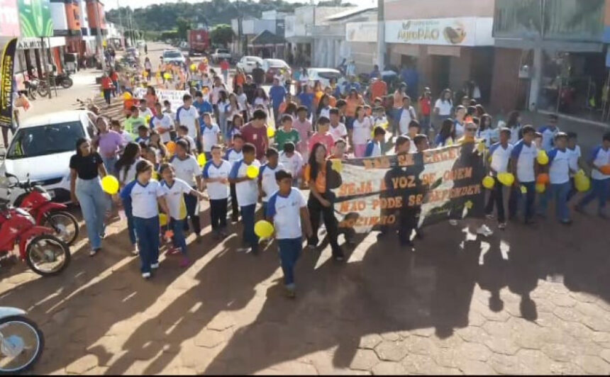 caminhos-seguros:-em-itacaja,-policia-civil-participa-de-caminhada-em-defesa-dos-direitos-da-crianca-e-do-adolescente