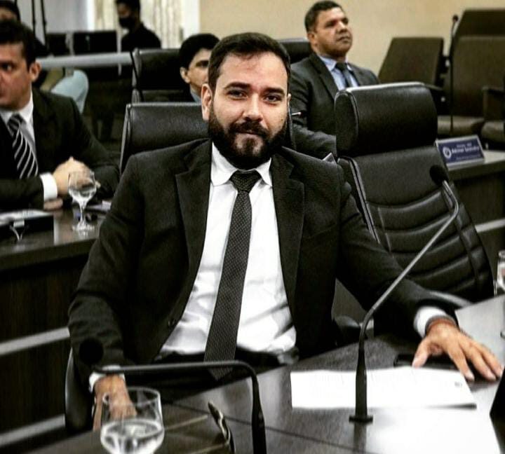 vereador-thiago-costa-cunha-cobra-solucao-para-lampadas-queimadas-em-araguaina