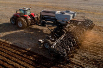 massey-ferguson-apresenta-solucoes-inteligentes-na-bahia-farm-show-2025