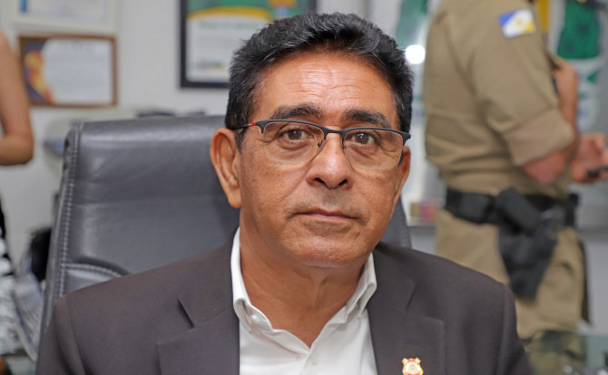 jair-farias-parabeniza-novo-secretario-de-cidadania-e-justica:-“qualificacao-e-experiencia-para-conduzir-com-competencia”