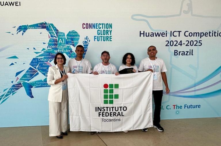 equipe-do-ifto-brilha-em-evento-da-huawei,-na-china,-e-recebe-votos-de-aplausos-da-deputada-janad