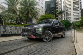 mitsubishi-motors-reduz-em-ate-r$-24-mil-precos-da-linha-eclipse-cross-2026-para-clientes-pcd
