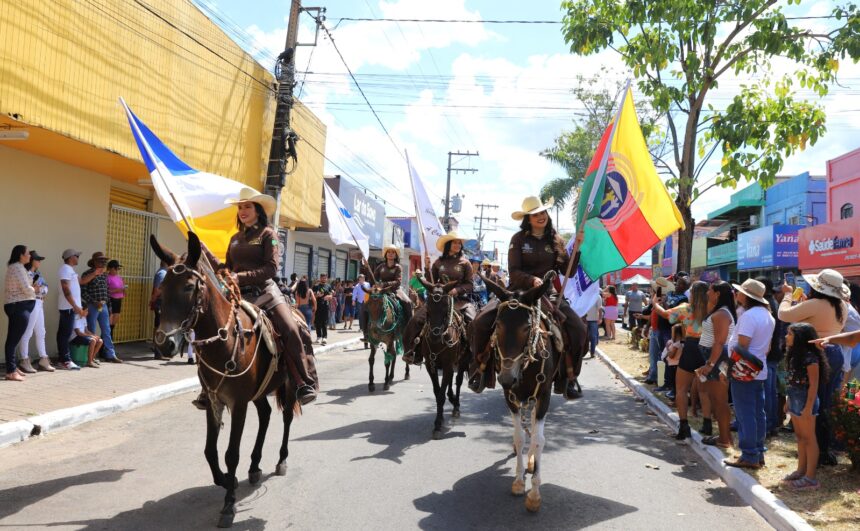 cavalgada-de-araguaina-fecha-programacao-da-expoara-2025