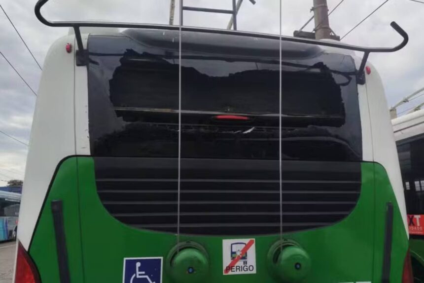 sao-paulo-tem-78-onibus-vandalizados-em-quatro-dias,-diz-sptrans