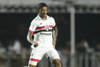 luiz-gustavo-nao-cogita-aposentadoria,-e-futuro-sera-definido-em-dezembro