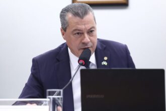 comissao-especial-debate-impactos-da-regulamentacao-sobre-plataformas-digitais-de-servicos