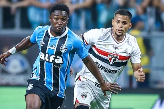 gremio-aproveita-erros-do-sao-paulo,-vence-em-casa-e-afasta-rival-do-g6
