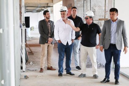 amelio-cayres-e-diretores-visitam-obras-de-ampliacao-do-predio-da-assembleia-legislativa
