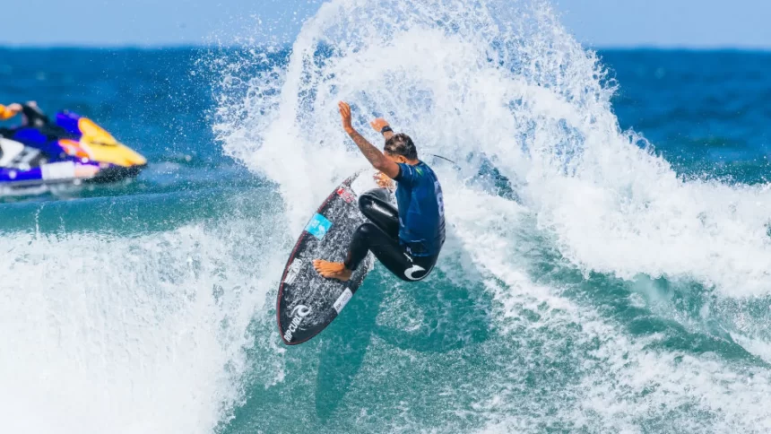 surfe:-samuel-pupo-e-campeao-em-saquarema-e-se-aproxima-da-elite-mundial