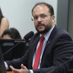 comissao-aprova-abatimento-no-fies-para-graduado-em-direito-que-atuar-na-defensoria-publica