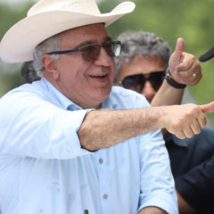 cavalgada-de-ananas-atrai-varios-politicos;-laurez-defende-importancia-de-valorizar-cultura