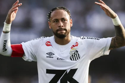 ‘lenda’-brasileira-arrasa-neymar:-“nao-serve-como-exemplo-para-ninguem”