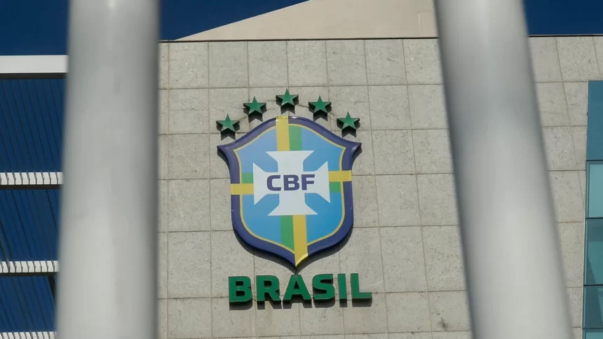cbf-diz-que-juiz-ficou-com-radio-ligado-e-refuta-acusacao-de-gomez