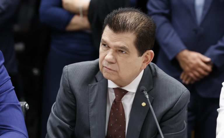 comissao-de-financas-aprova-relatorio-que-preve-reducao-gradual-de-beneficios-tributarios