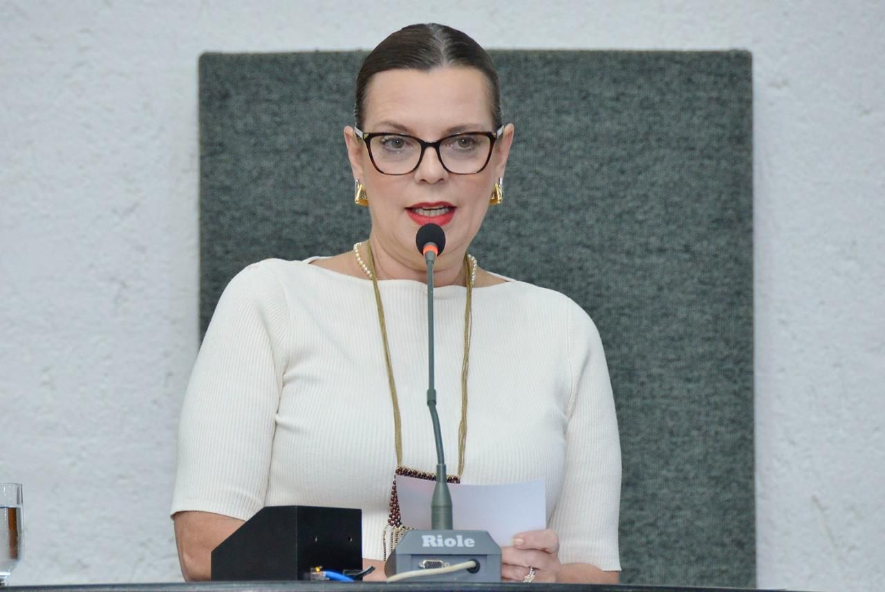 claudia-lelis-pede-apoio-da-bancada-federal-para-implantacao-da-casa-da-mulher-indigena-no-tocantins