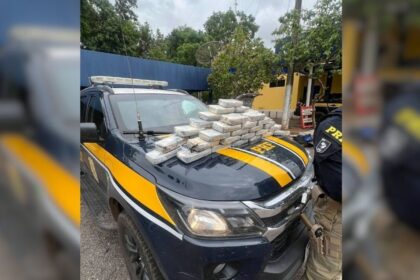 prf-apreende-mais-de-50-kg-de-cocaina-transportada-em-carro-na-br-153