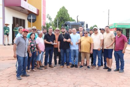 wiston-gomes-cumpre-agenda-intensa-em-ananas-e-reforca-base-no-municipio