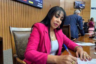 janad-valcari-tem-cinco-requerimentos-aprovados-para-ampliar-servicos-de-saude-no-tocantins