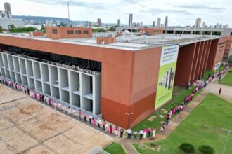 amelio-lidera-acao-do-outubro-rosa-e-destaca-forca-da-conscientizacao-na-luta-contra-o-cancer